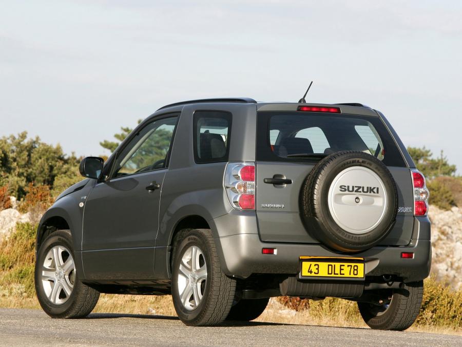  Suzuki Grand Vitara 3-Door 2005 года  (фото 7 из 13)
